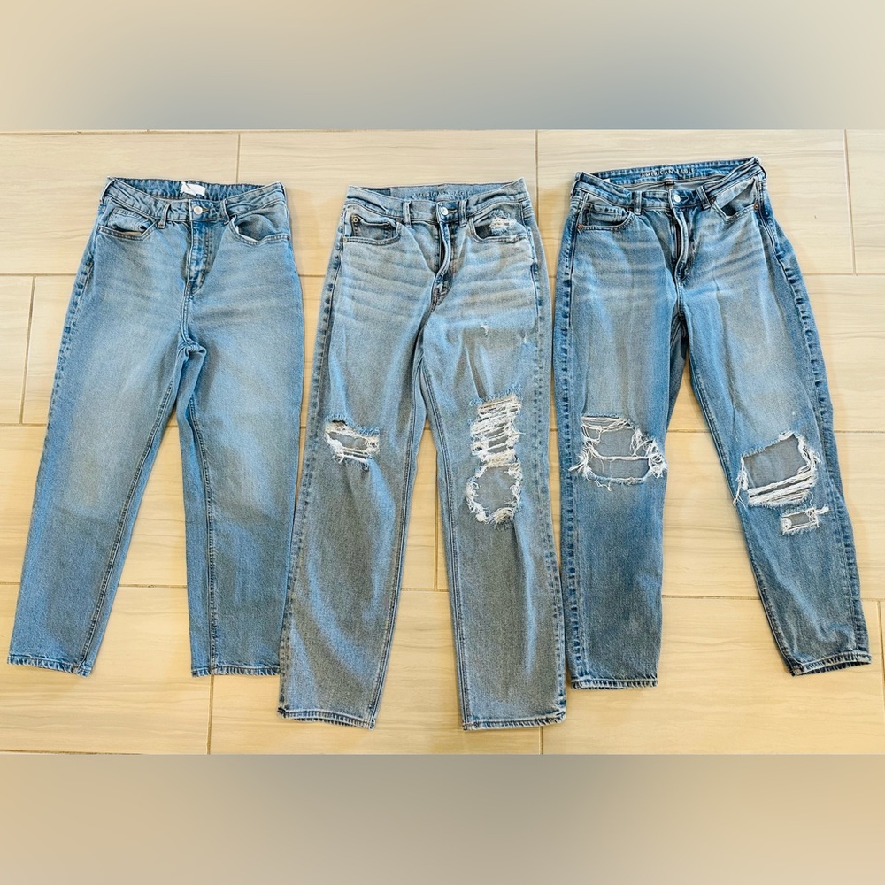 Women’s Size 8 High Waisted Jeans Bundle - 3 pair from H&M and American Eagle